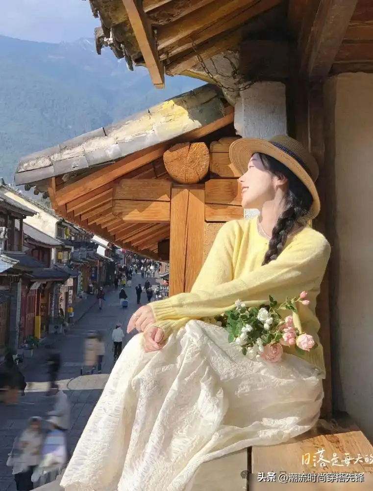 150cm小个子穿搭秘诀:针织衫+半裙这样穿,拍照直接出圈! 第5张 150cm小个子穿搭秘诀:针织衫+半裙这样穿,拍照直接出圈! 第5张