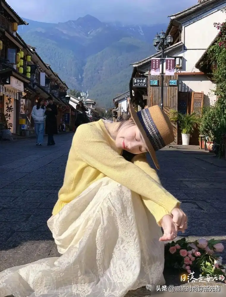 150cm小个子穿搭秘诀:针织衫+半裙这样穿,拍照直接出圈! 第9张 150cm小个子穿搭秘诀:针织衫+半裙这样穿,拍照直接出圈! 第9张