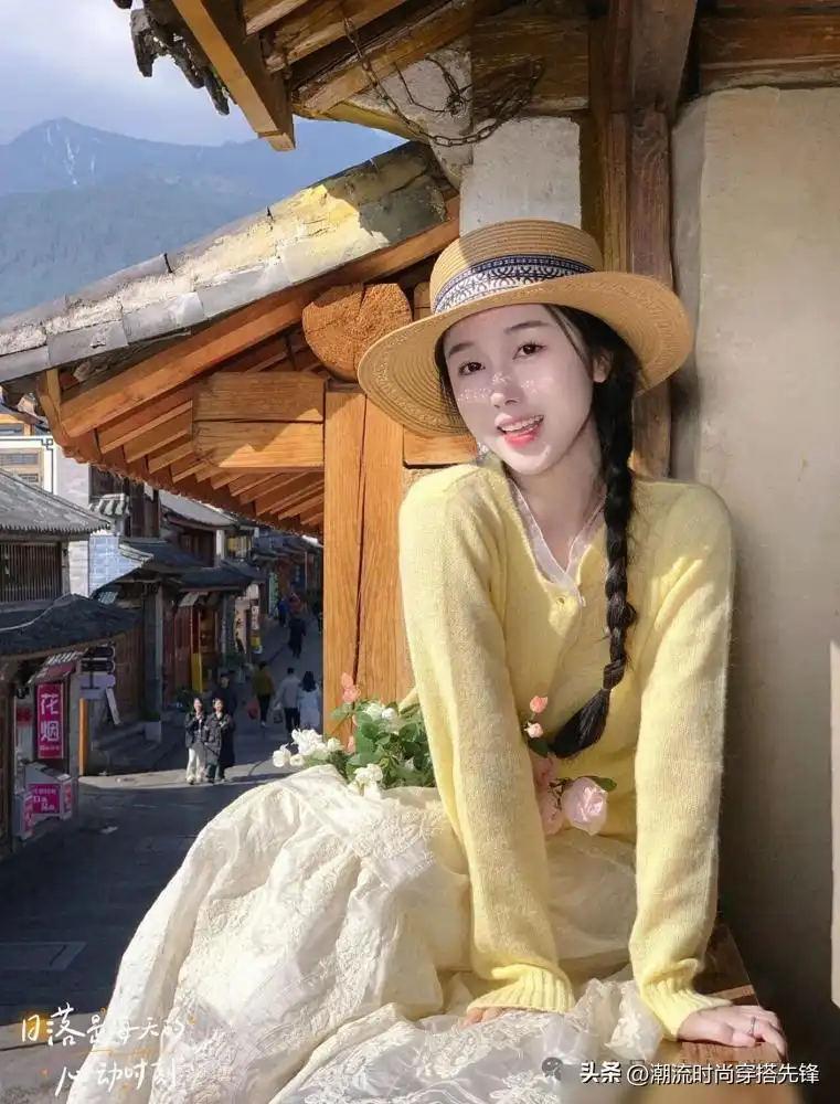 150cm小个子穿搭秘诀:针织衫+半裙这样穿,拍照直接出圈! 第7张 150cm小个子穿搭秘诀:针织衫+半裙这样穿,拍照直接出圈! 第7张