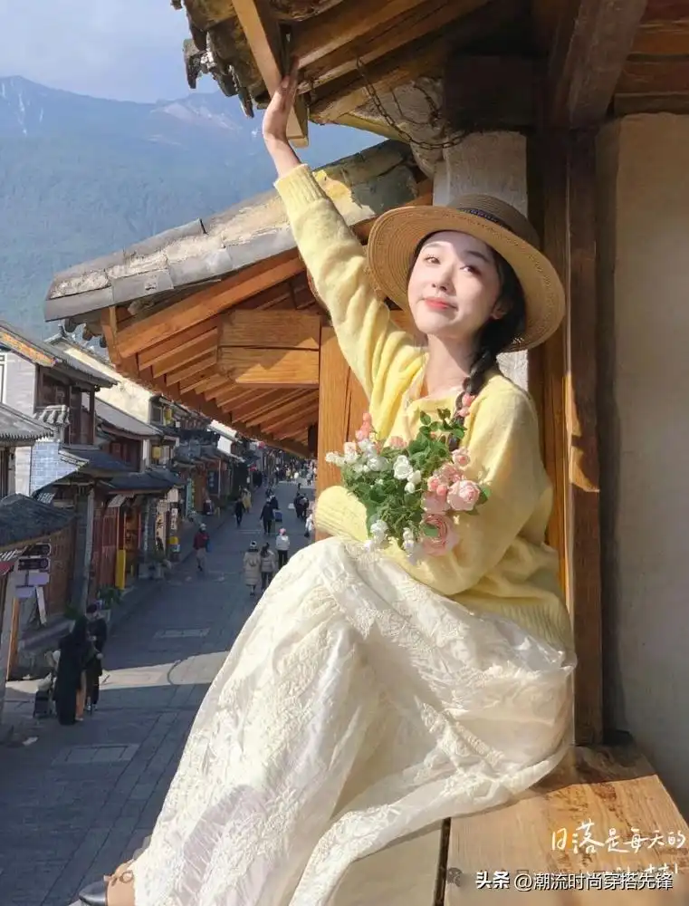 150cm小个子穿搭秘诀:针织衫+半裙这样穿,拍照直接出圈! 第8张 150cm小个子穿搭秘诀:针织衫+半裙这样穿,拍照直接出圈! 第8张