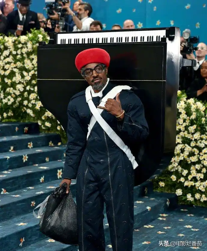 欧美范女生穿衣搭配：美国红毯大胆造型，惊艳与出糗瞬间全记录  第18张