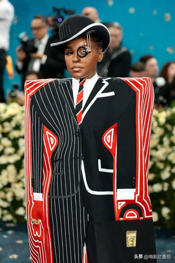 欧美范女生穿衣搭配：美国红毯大胆造型，惊艳与出糗瞬间全记录  第25张