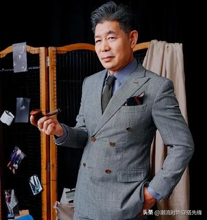 男士职场穿衣搭配技巧：衣要高级、发型简洁、鞋要精致  第2张