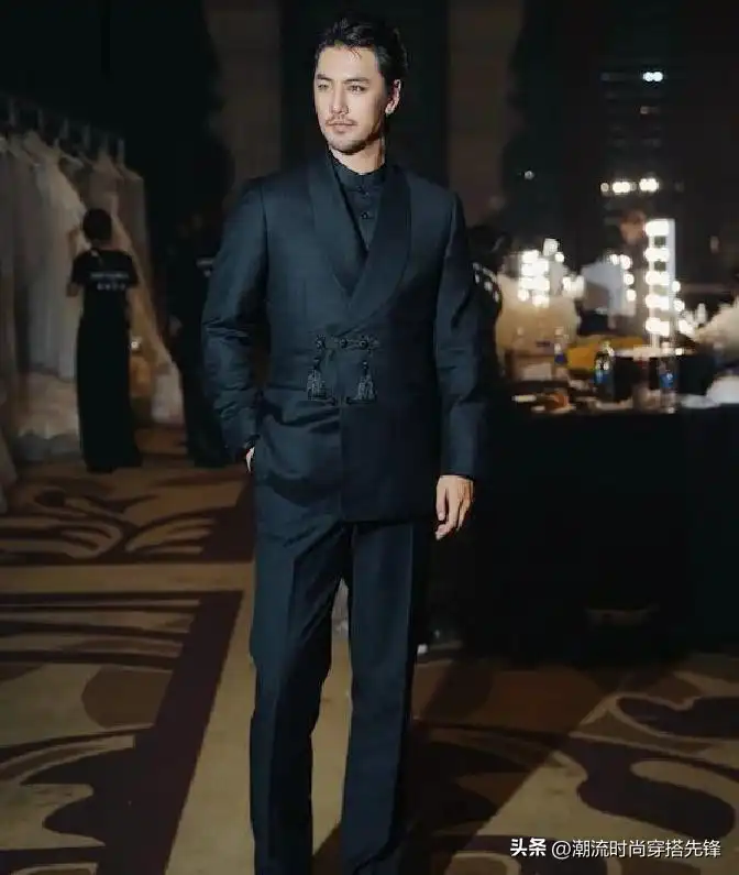 男士职场穿衣搭配技巧：衣要高级、发型简洁、鞋要精致  第6张