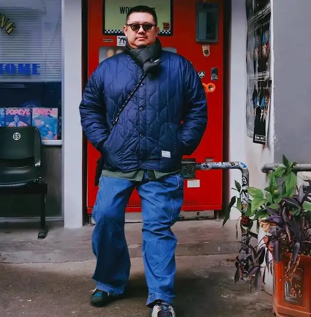 胖男生穿衣搭配技巧：穿搭与身材无关，胖男人街拍示范有型造型  第8张